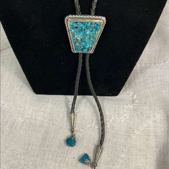 Vintage Bolo tie western leather and ornate medallion turquoise - Picture 3 of 11